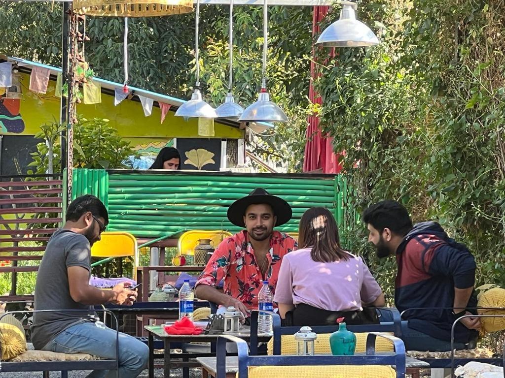 بيت شباب ناماستي إنديا بوشكار المظهر الخارجي الصورة